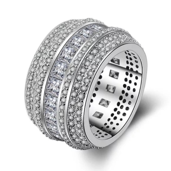 NEW 925 STERLING SILVER LUXURY DIAMOND RING, CUTE RING, SHINY RING. - Picture 3 of 5